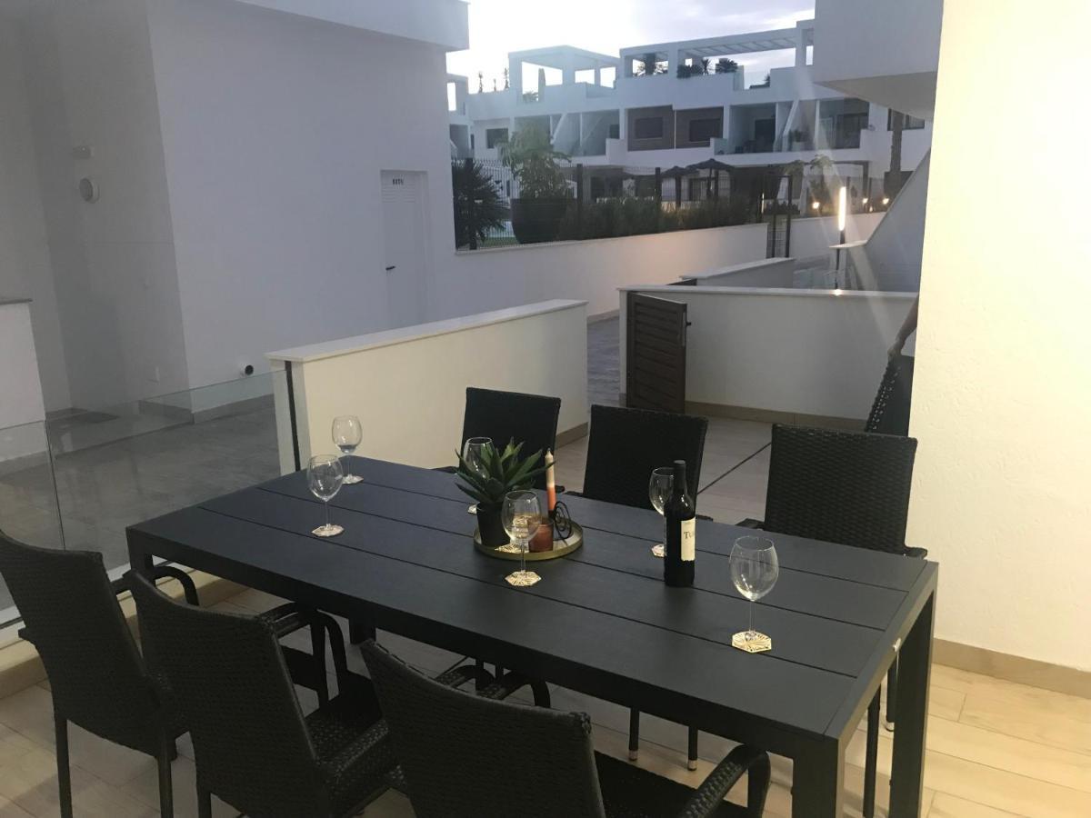 49 Laguna Beach Torrevieja Dış mekan fotoğraf